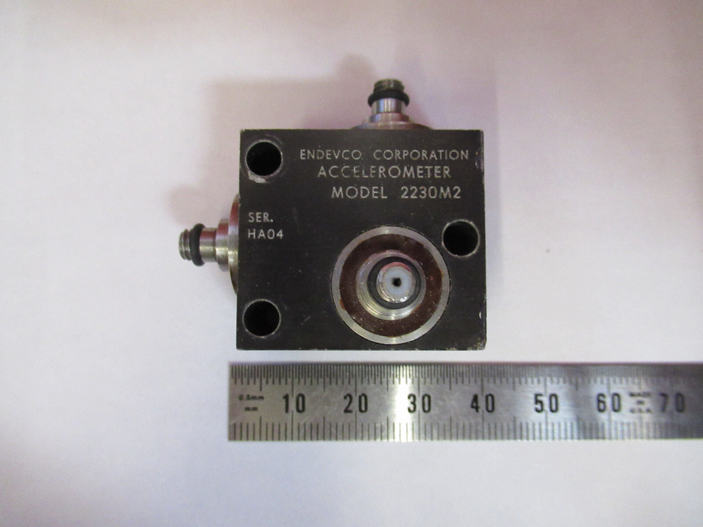 PCB PIEZOTRONICS ENDEVCO TRIAX 2230M2 ACCELEROMETER VIBRATION AS PICTURED X3-B34