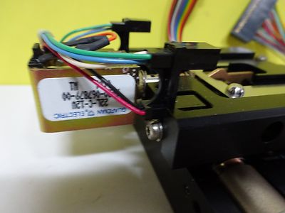 OPTISCHE MOTORISIERTE BÜHNE ?? KUNDENSPEZIFISCHE ANWENDUNG LASEROPTIK WIE IST BIN#W6-07