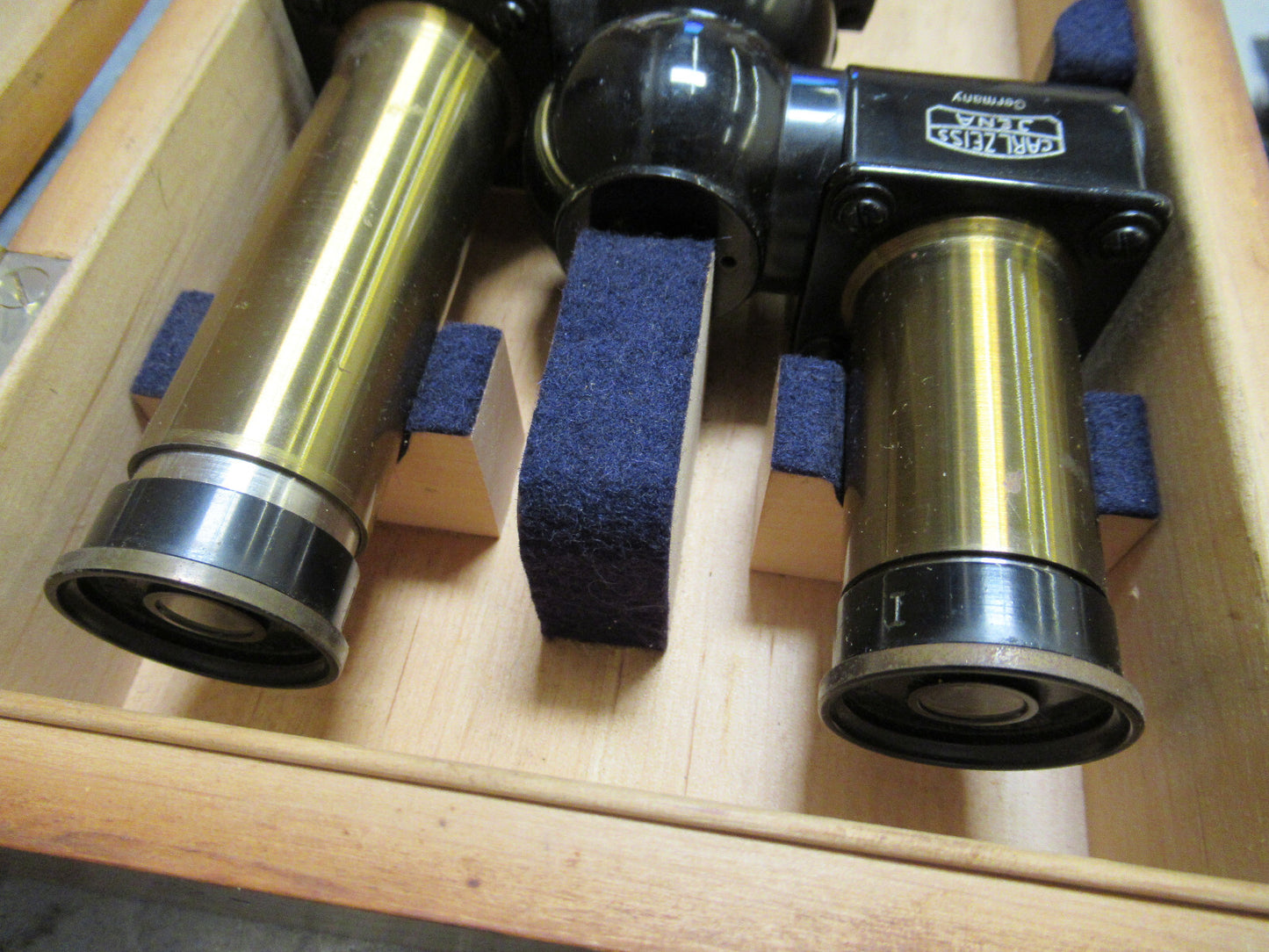 VERY RARE CARL ZEISS BINOCULAR HEAD VINTAGE MICROSCOPE PART AS PICTURED &99