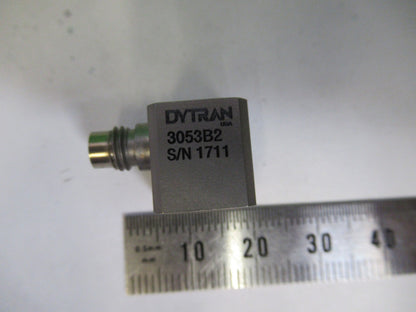 ACCELEROMETER DYTRAN 3053B2 VIBRATION SENSOR 10 mV/g TRIAX as pictured  V3-A-82