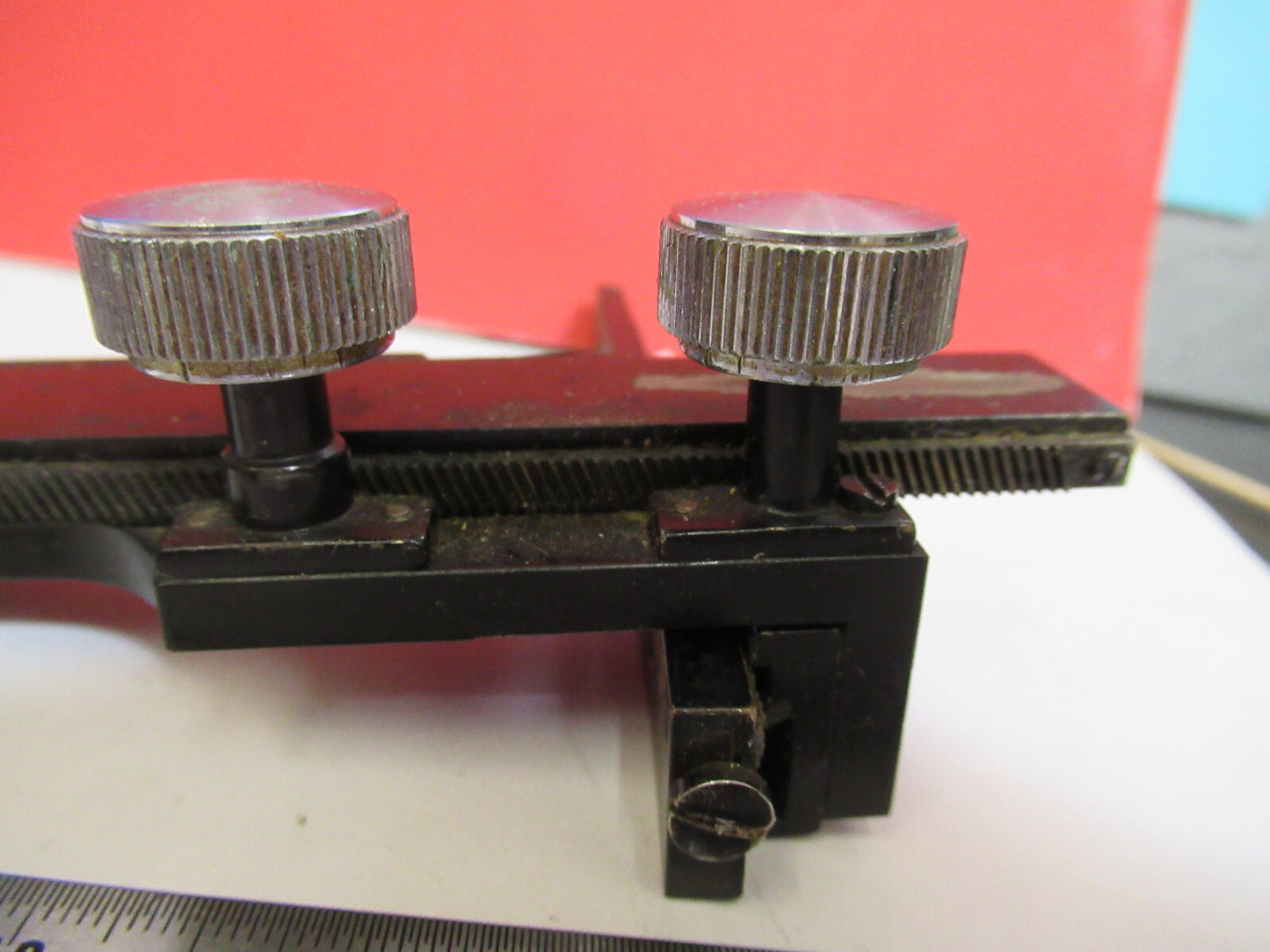ANTIQUE XY STAGE CLIPS AO SPENCER MICROSCOPE PART AS PICTURED S4-B-75