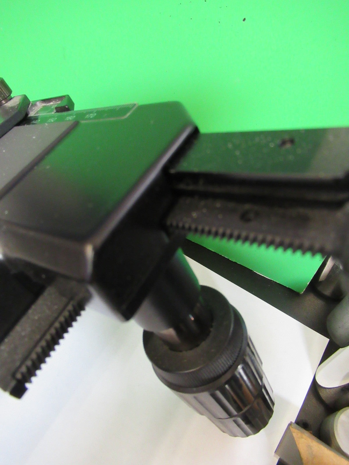 OLYMPUS JAPAN STAGE TABLE  XY WORKS FINE MICROSCOPE PART AS PICTURED T4-A-32