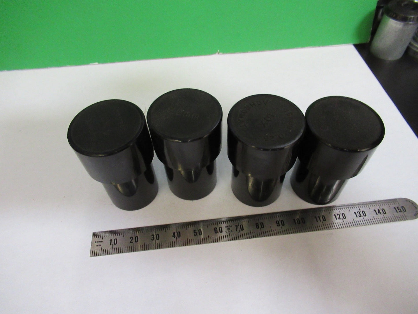 ANTIQUE LOT BAUSCH LOMB PLASTIC CANISTER EMPTY  MICROSCOPE PART T8-B-37