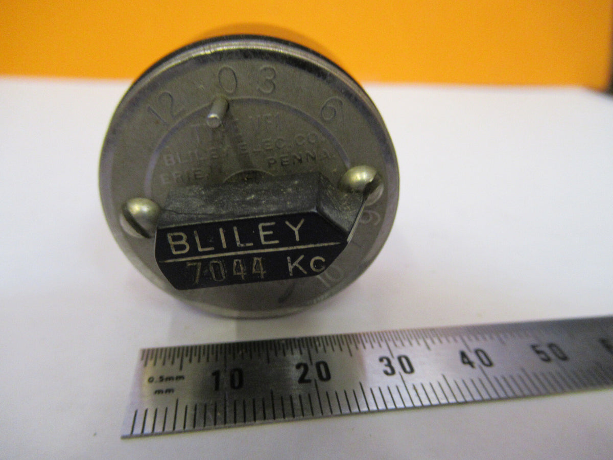 BLILEY RESONATOR QUARTZ CRYSTAL VF1 VARIABLE FREQUENCY AS PICTURED Y1-A-34