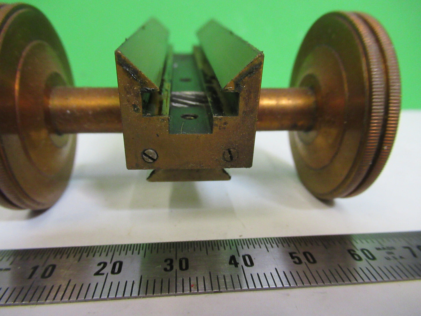 ANTIQUE BAUSCH LOMB MACRO STAGE KNOBS BRASS MICROSCOPE PART AS PICTURED S7-A-02
