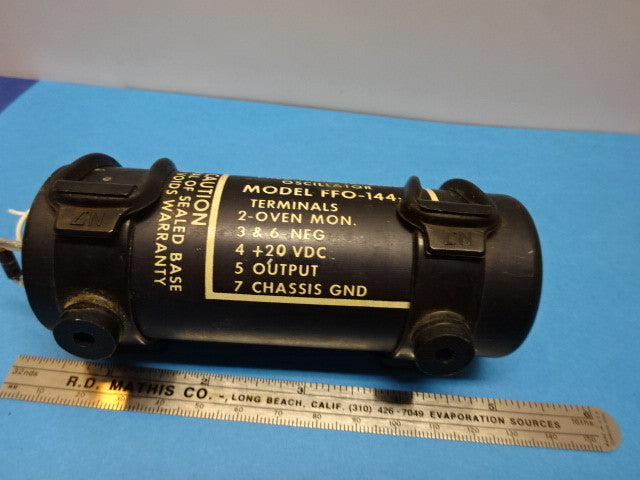 MANSON LABORATORIES PRECISION QUARTZ OSCILLATOR FFO-144 FREQ 1 MHz AS IS #90-03