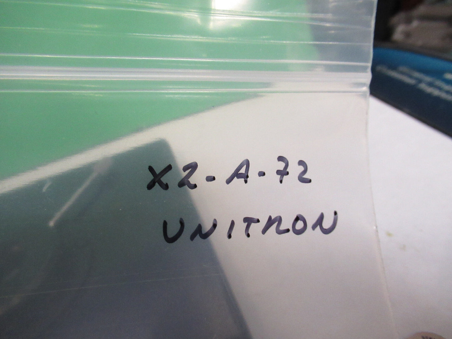 UNITRON JAPAN STAGE TABLE WITH IRIS MICROSCOPE PART AS PICTURED X2-A-72