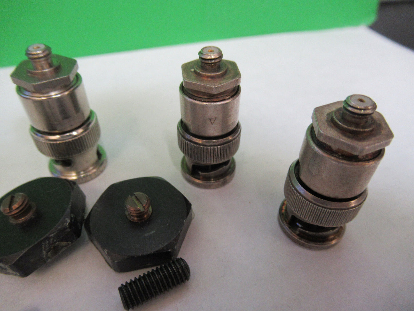 PCB PIEZOTRONICS ACCESSORIES WAX STUDS BASES for ACCELEROMETER PICTURED X4-A-45