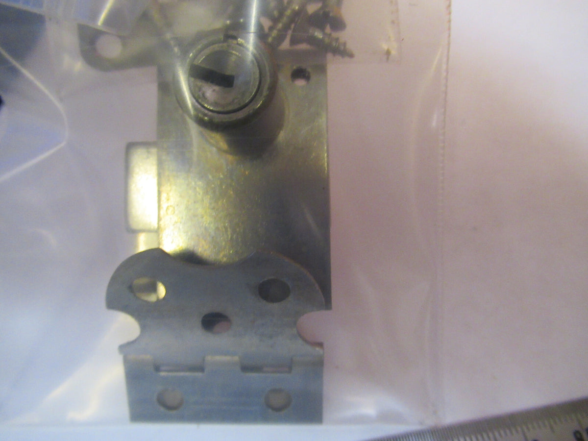 BAUSCH LOMB HINGES + LOCK WITHOUT KEY  MICROSCOPE PART AS PICTURED Q9-FT-84