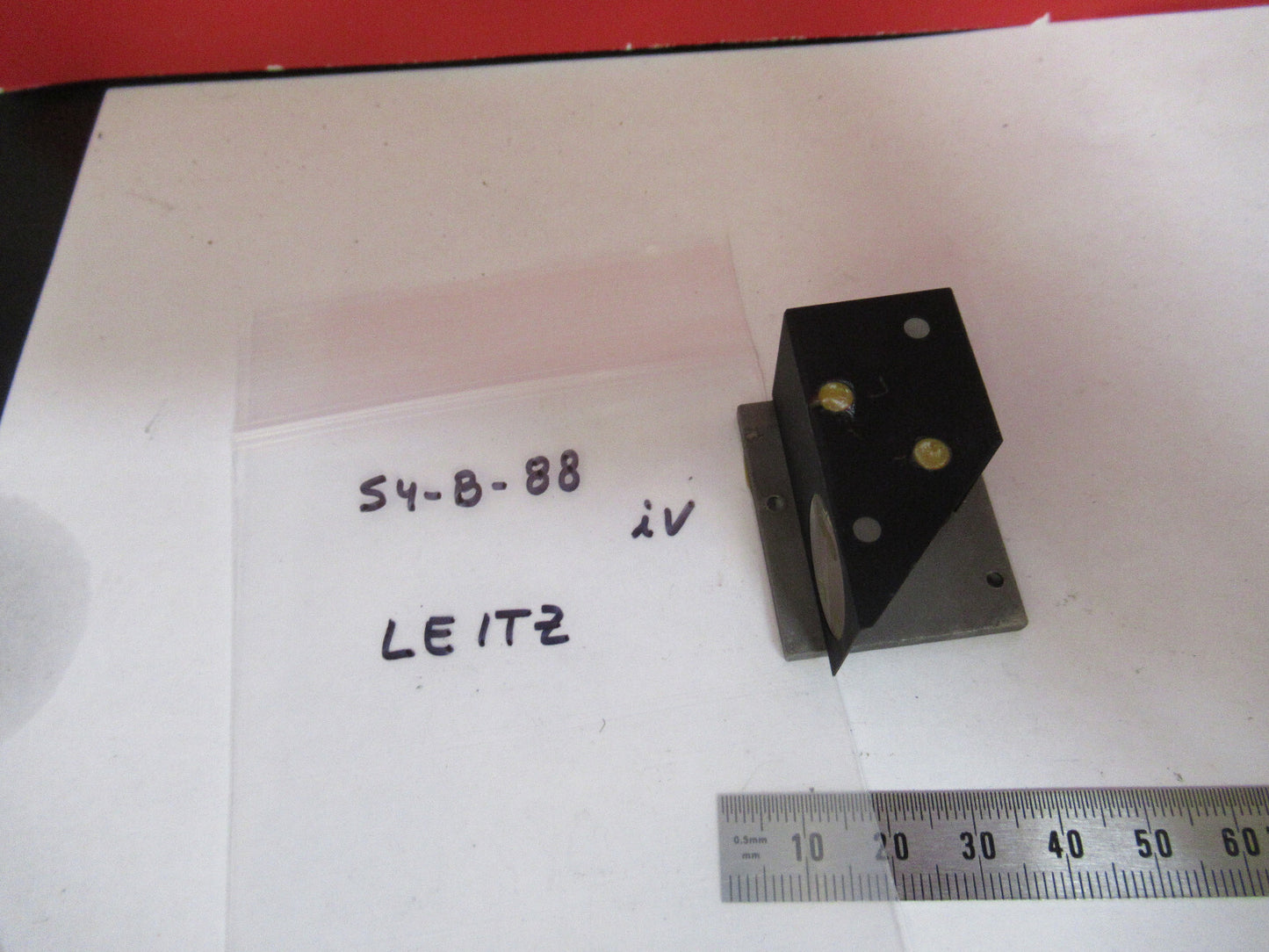 LEITZ WETZLAR GERMANY HEAD PRISM OPTICS OPTICAL MICROSCOPE PART AS PIC S4-B-88