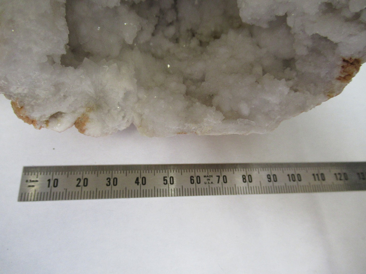 AMAZING GEODE QUARTZ MINERAL SAMPLE BEAUTIFUL SPECIMEN AS PICTURED T7-FD-92