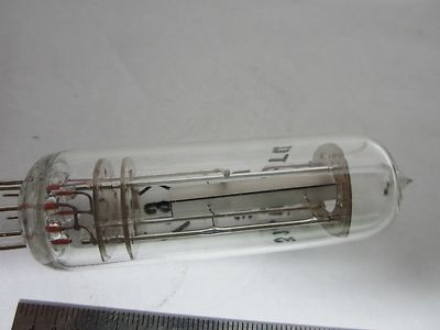 VINTAGE QUARTZ CRYSTAL RUSSIAN FREQUENCY STANDARD 31.041 KC AS IS  BIN#A6-D-20