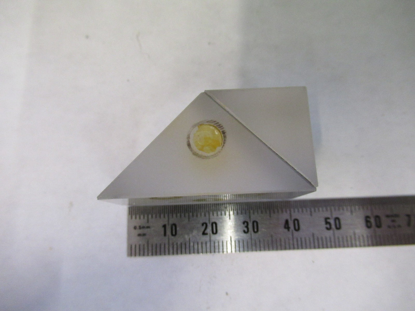 BAUSCH LOMB GLASS PRISM OPTICS MICROSCOPE PART AS PICTURED T2-A-62