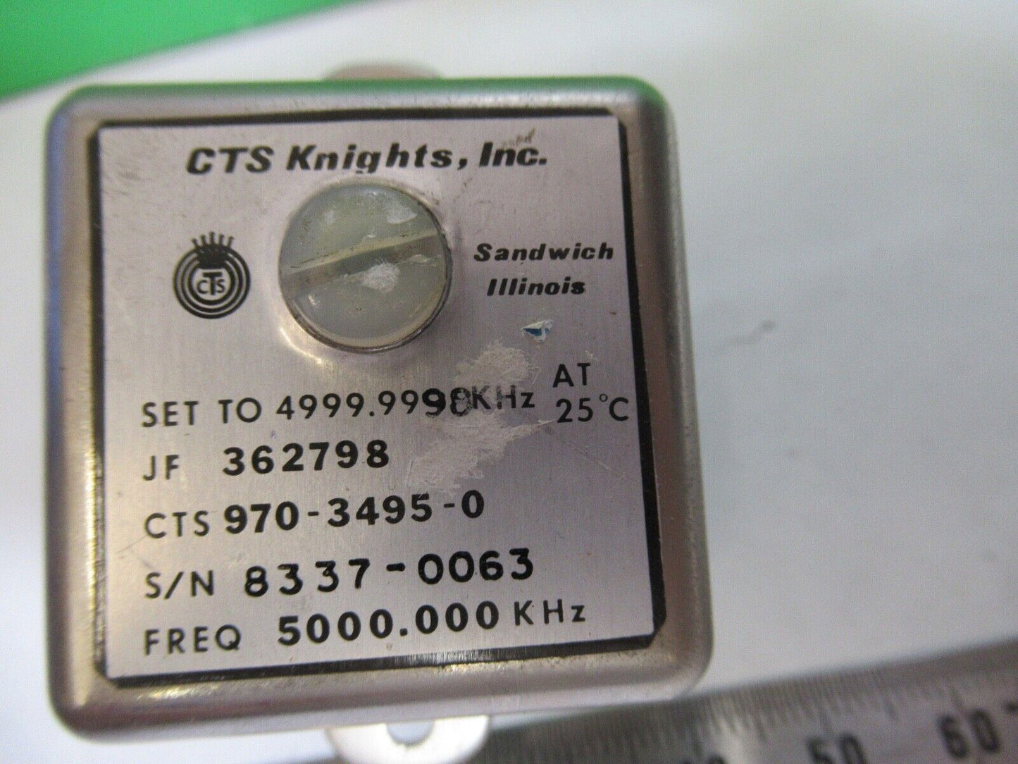CTS KNIGHTS QUARTZ OSCILLATOR FREQUENCY 5 MHz VINTAGE AS PICTURED W1-B-02