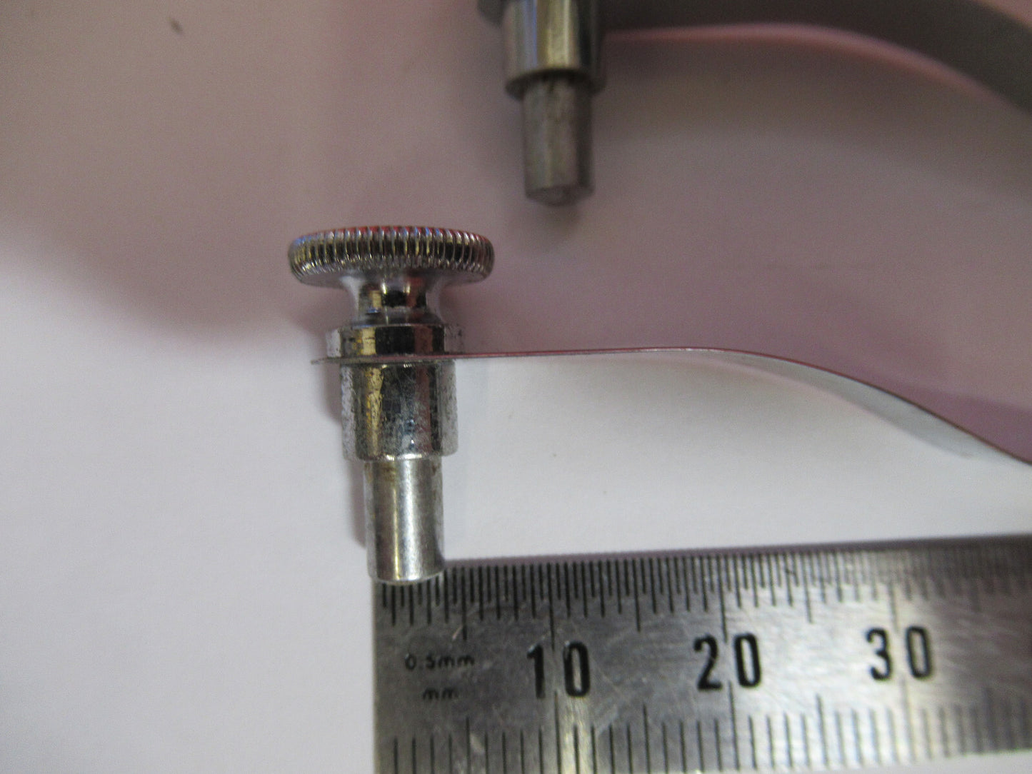 BAUSCH LOMB PAIR CLIPS STAGE MICROSCOPE PART AS PICTURED  S3-B-66