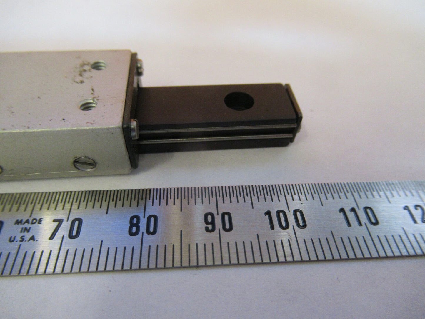 DEL-TRON LINEAR POSITIONING SLIDE BEARING PART AS PICTURED #1E-FT-52