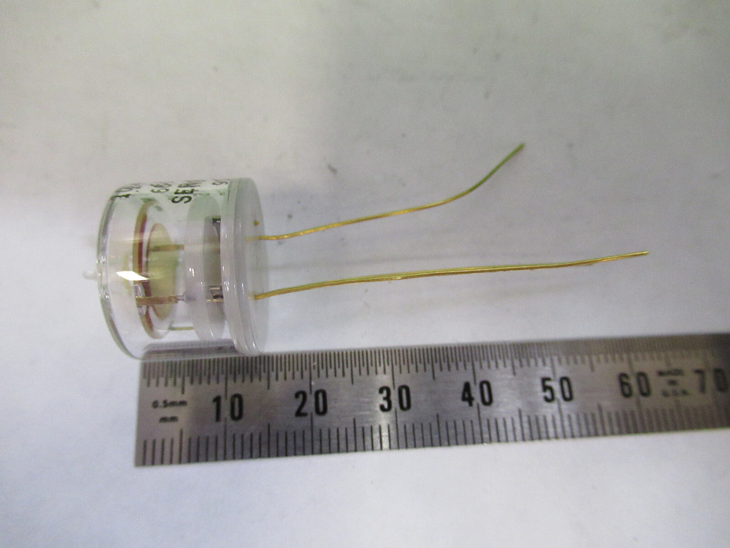 SPACE 10.24 MHz QUARTZ CRYSTAL FREQUENCY CONTROL BLILEY BG61 GLASS PCK 82-A-86
