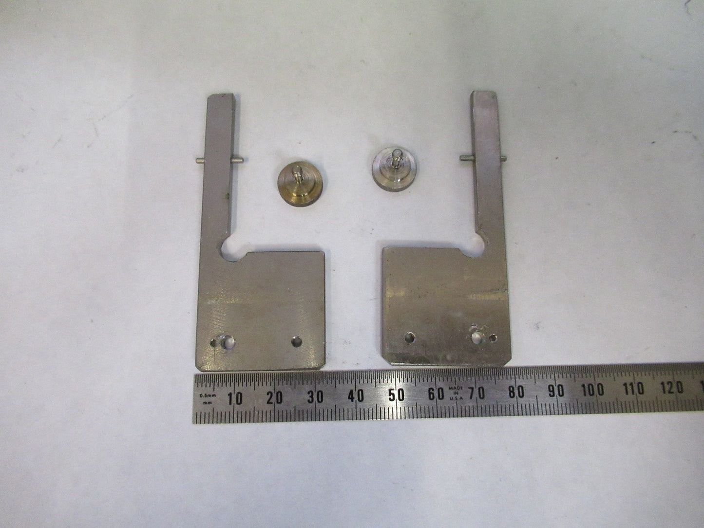 OLYMPUS CLIPS STAGE SPECIMEN MICROSCOPE PART AS PICTURED V8-B-42