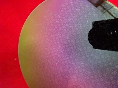SILICON SEMICONDUCTOR WAFER WITH MICRO COMPONENTS COLLECTABLE PART AS IS &L4