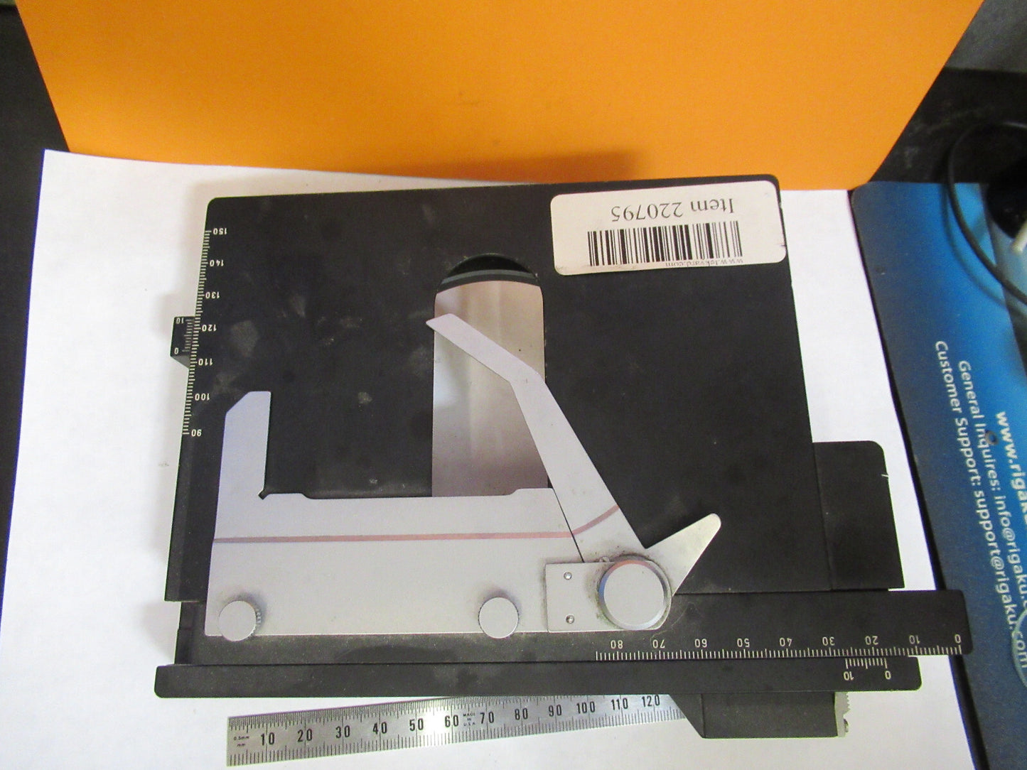 WILD HEERBRUGG SWISS M20E XY STAGE TABLE MICROSCOPE PART AS PICTURED Y3-A-34