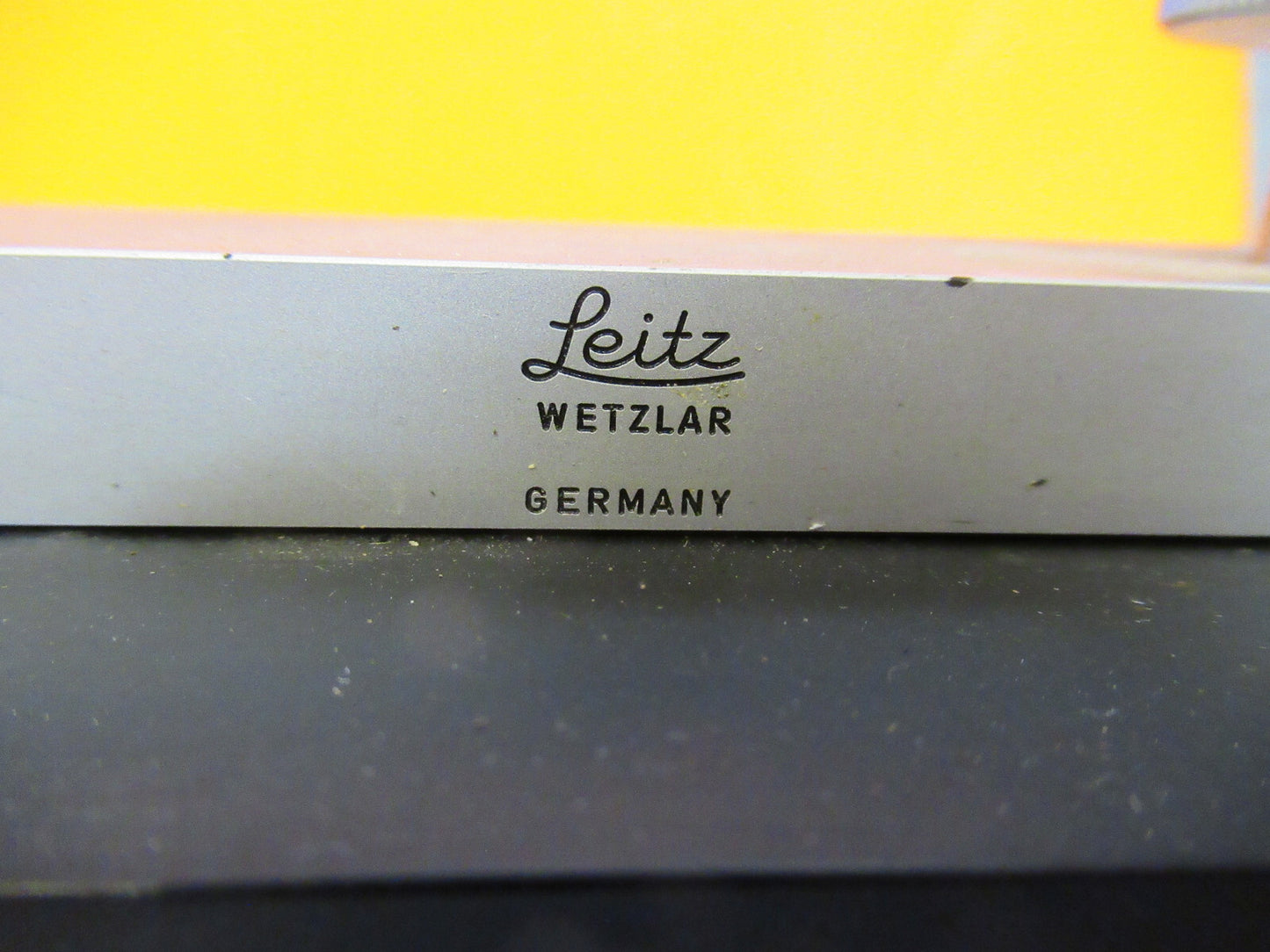 LEITZ WETZLAR STAGE XY TABLE MICROMETER MICROSCOPE PART AS PICTURED Y2-A-78