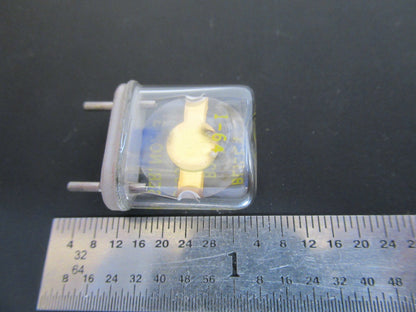 BLILEY ELECTRIC QUARTZ CRYSTAL B27 RESONATOR 3.0 MHz FREQUENCY AS PIC #FT-1-A-79