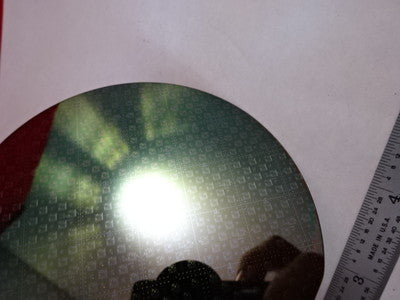 SILICON WAFER SEMICONDUCTOR WITH COMPONENTS COLLECTABLE AS PICTURED &Z5-23