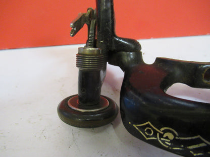 FOR PARTS OLD SINGER SEWING MACHINE MODEL PULLEY ASSEMBLY as picture &H9-B-69
