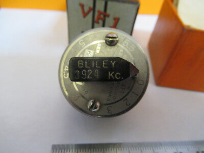BLILEY ELECTRIC QUARTZ CRYSTAL VF-1 3924 KC FREQUENCY AS PICTURED #P6-A-14