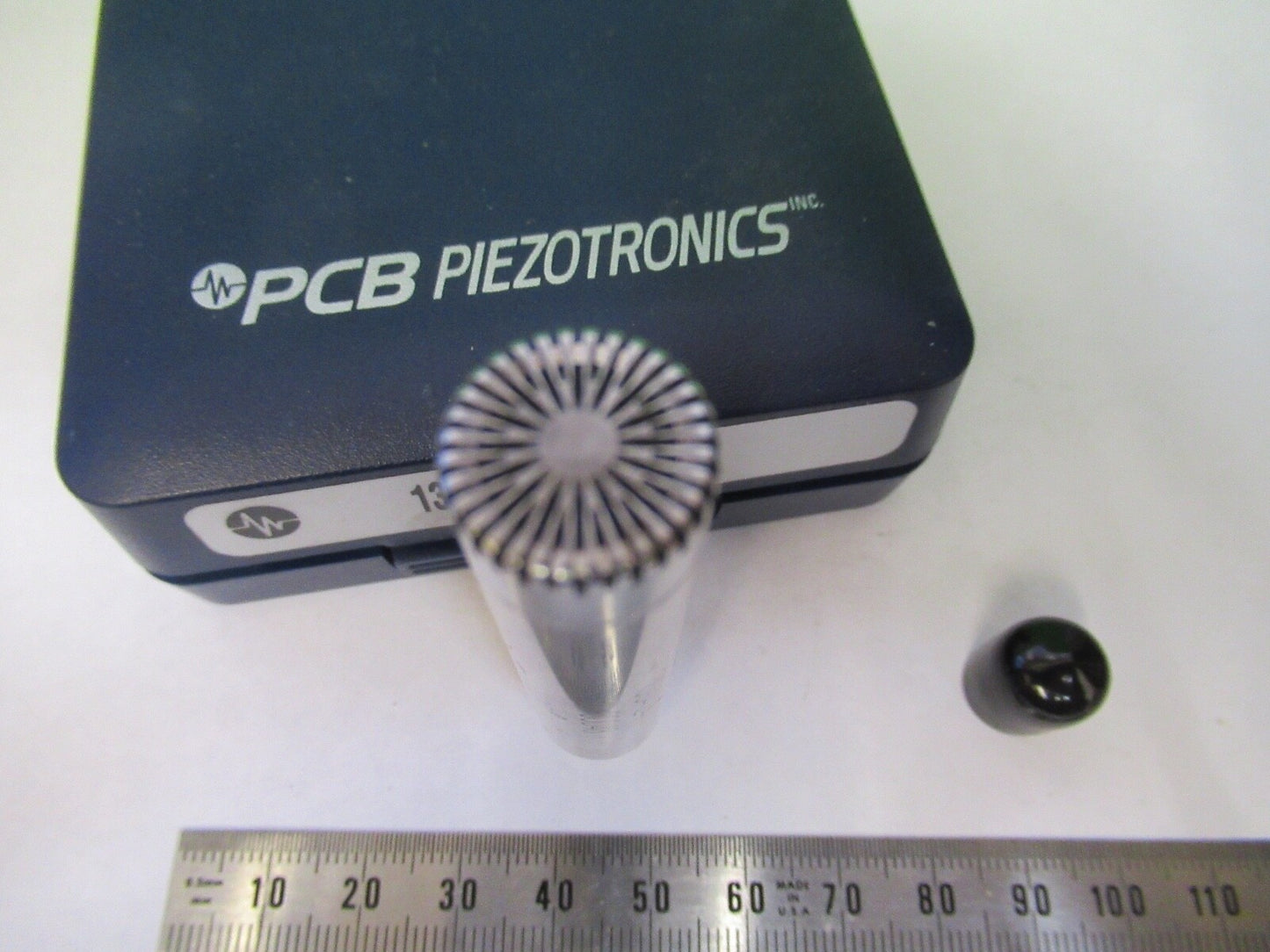 PCB PIEZOTRONICS 130A24 MICROPHONE LOW PRESSURE SENSOR AS PICTURED 8X-A-27