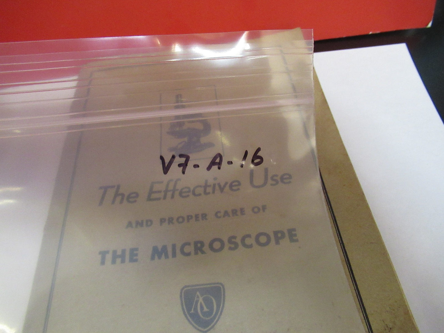 ANTIQUE AMERICAN OPTICS BOOKLET INSTRUCTIONS 1941 MICROSCOPE PART AS PIC V7-A-16