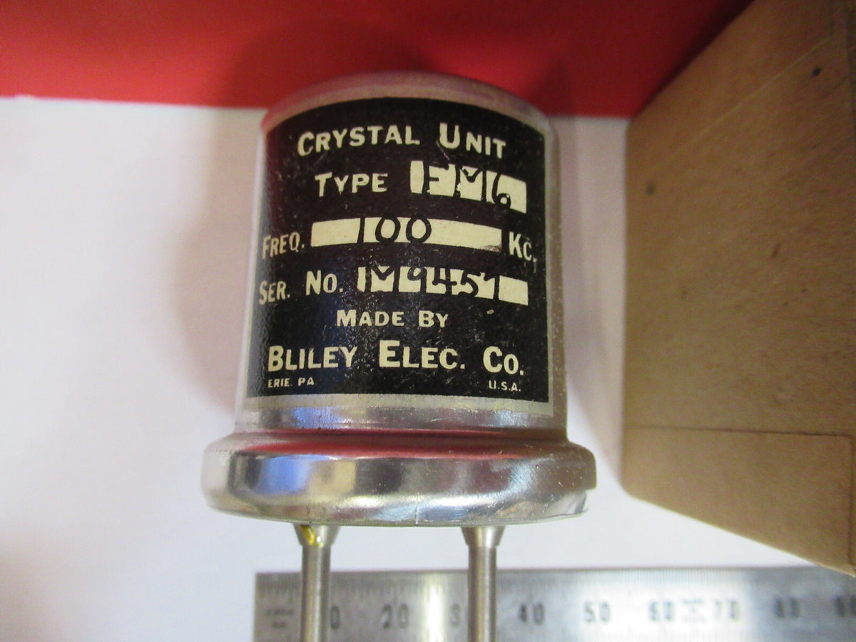 BLILEY FM6 QUARTZ CRYSTAL 100 KC FREQUENCY CONTROL RADIO AS PICTURED X3-B-11