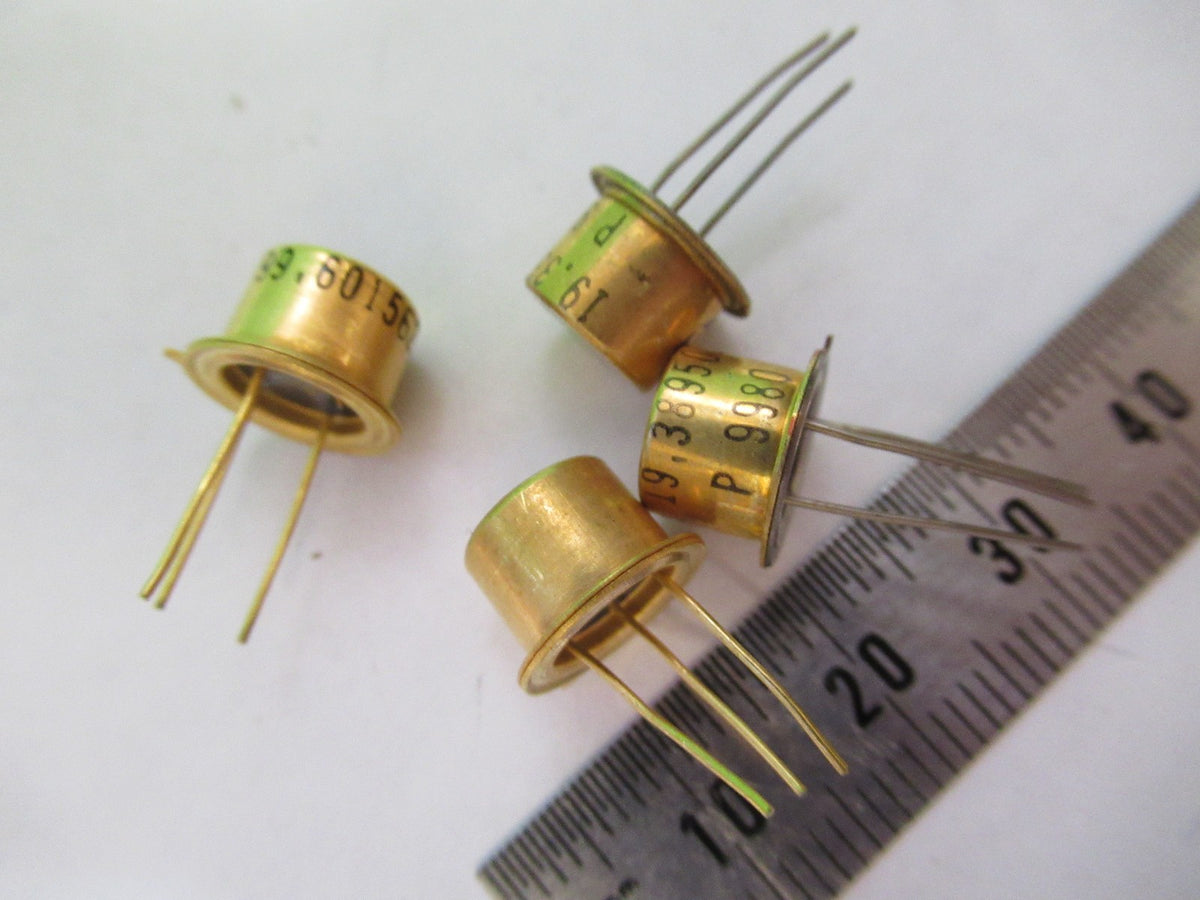KVG SPACE SWEPT MHz RESONATOR QUARTZ FREQUENCY CONTROL AS PICTURED T5-A-106