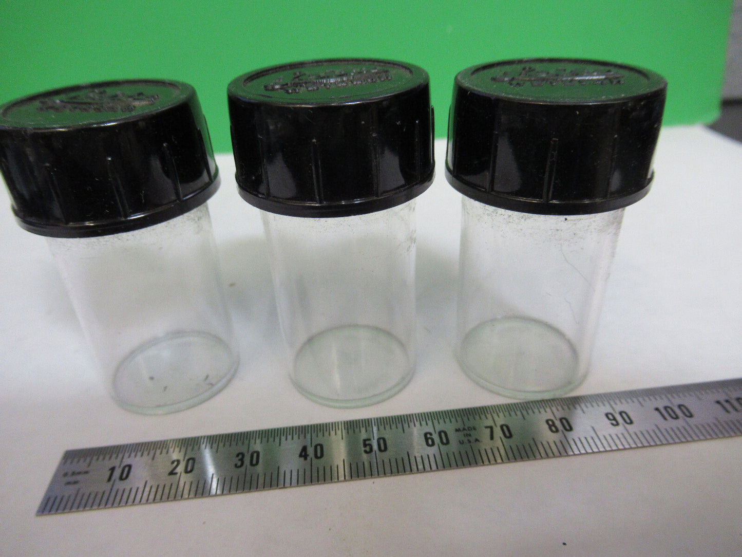 LEITZ LOT EMPTY PLASTIC OBJECTIVE CANISTER MICROSCOPE PART AS PICTURED X4-A-49