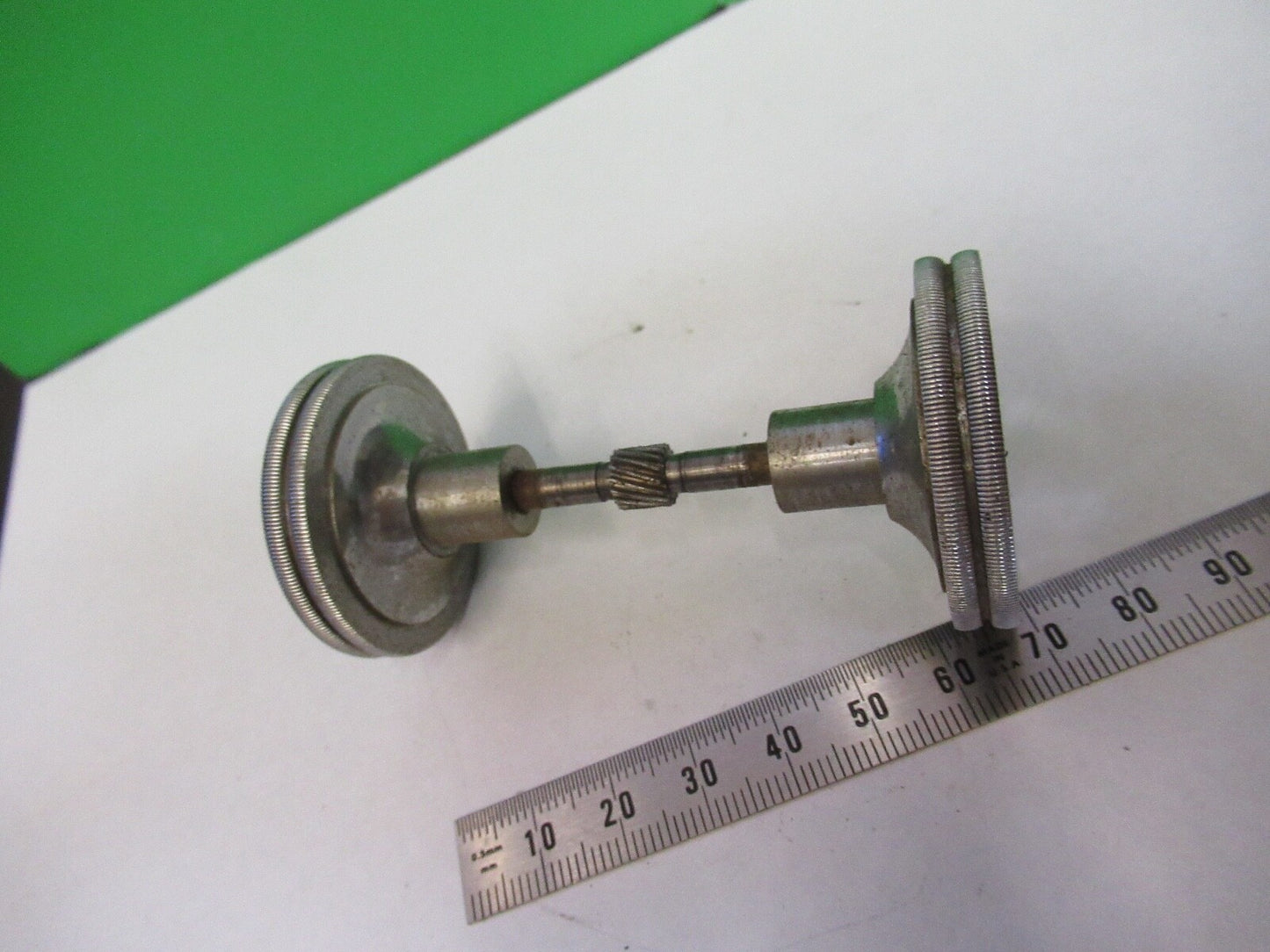 ANTIQUE BAUSCH LOMB BRASS SET OF KNOBS FRAME MICROSCOPE PART AS PICTURED G5-A-56