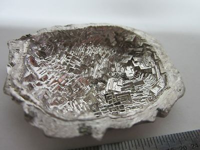 BISMUTH METAL MELTED CRYSTALS 33 GRAMS #M7-R-14