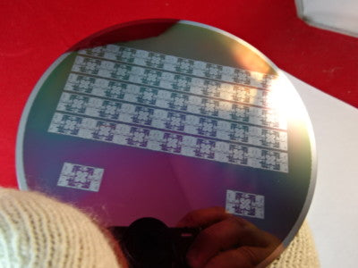 COLLECTABLE SEMICONDUCTOR WAFER SILICON WITH COMPONENTS NICE AS IS #83-A-25