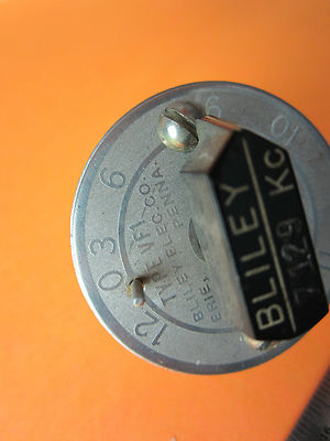 VINTAGE WWII QUARTZ CRYSTAL BLILEY VARIABLE 7129 KC FREQUENCY VF1 BIN#D3-31