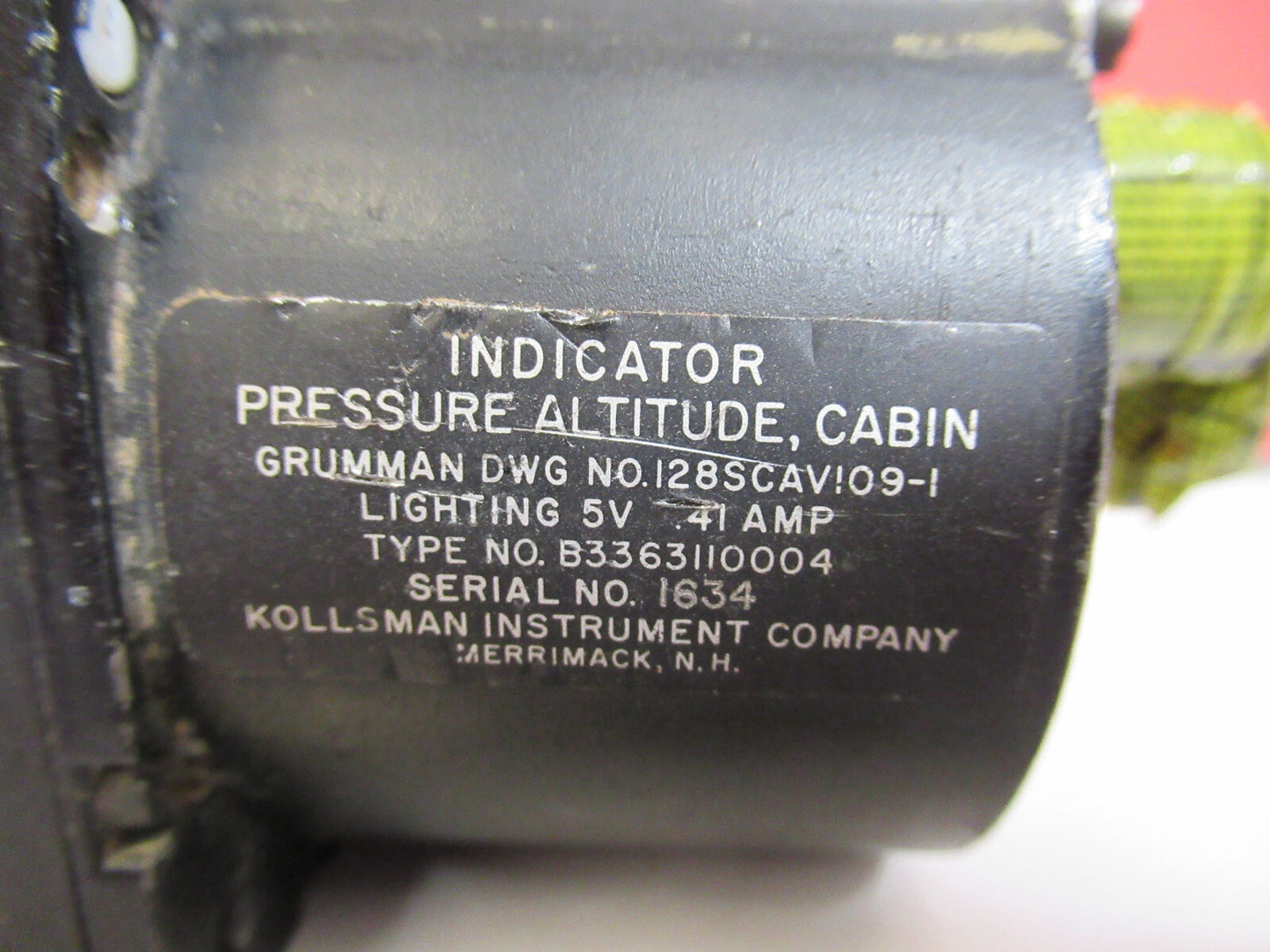 INDICATOR PRESSURE ALTITUDE CABIN KOLLSMAN 128SCA109-1  AS PICTURED  T1-A-41