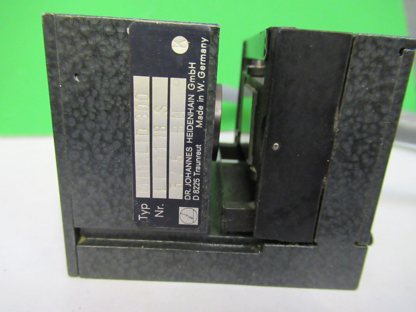 HEIDENHAIN GERMANY  LID 300 LINEAR SENSOR POSITION AS PICTURED S1-B-45