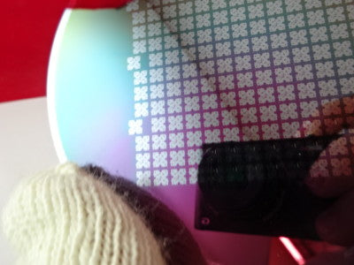 COLLECTABLE SEMICONDUCTOR WAFER SILICON WITH COMPONENTS NICE AS IS #83-A-26