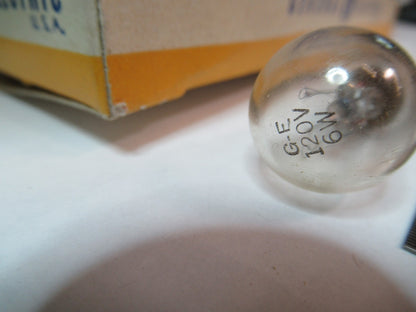 LAMP BULB GE LOT 6 PIECES 6S6-M 6W 120V AS PICTURED W3-C-10
