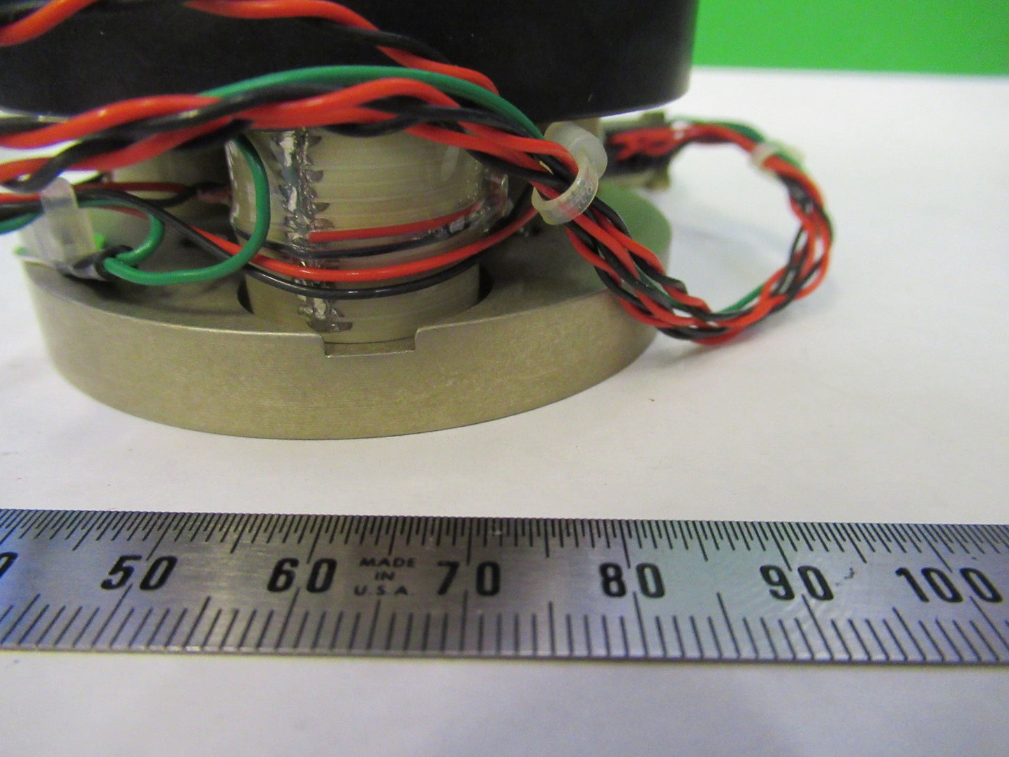 ZYGO INTERFEROMETER PZT POSITIONING ADJUST MICROSCOPE PART AS PICTURED V8-B-07