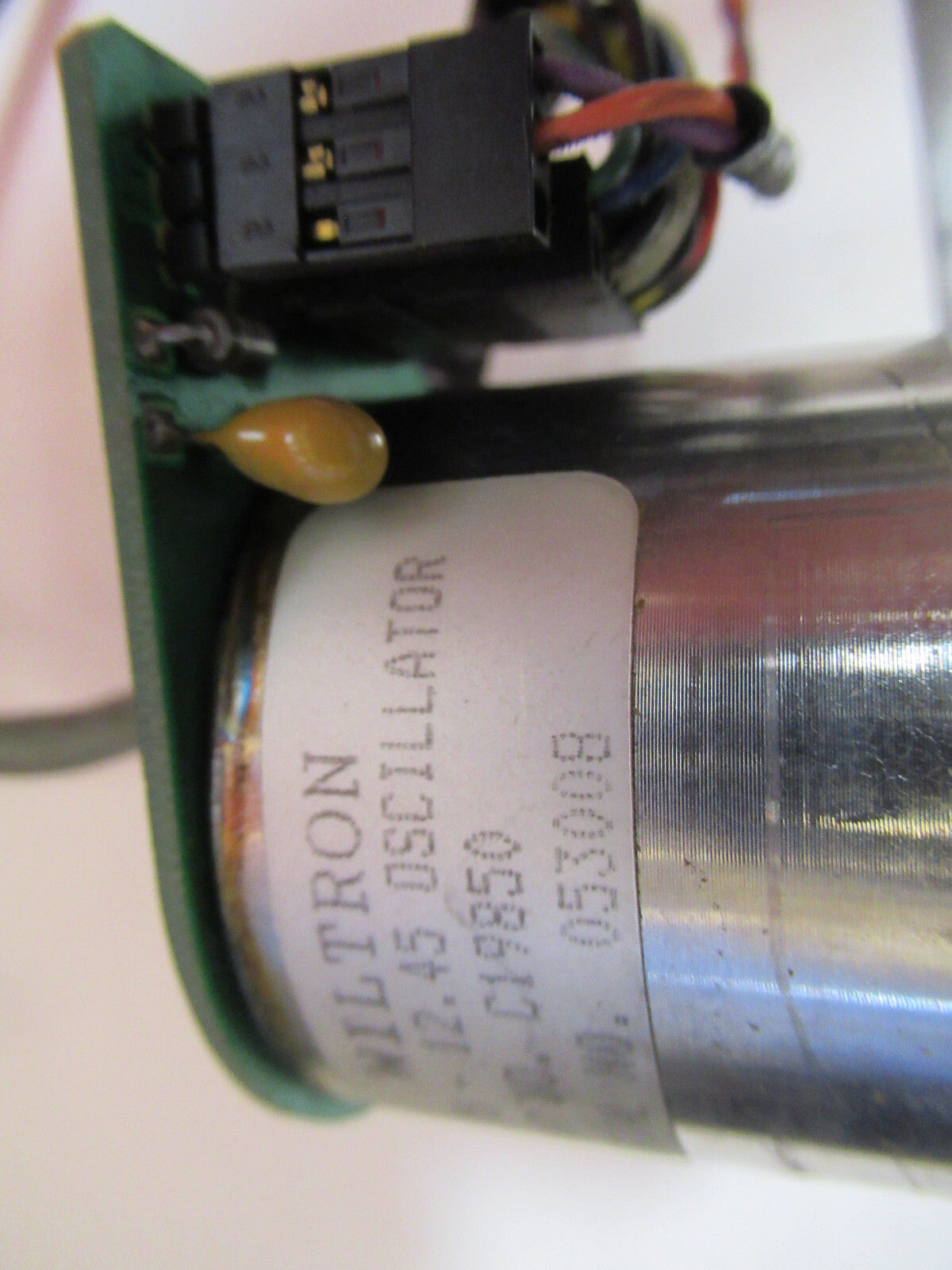 YIG OSCILLATOR MICROWAVE RF FREQUENCY 12 GHz  WILTRON  AS PICTURED  T7-A-37