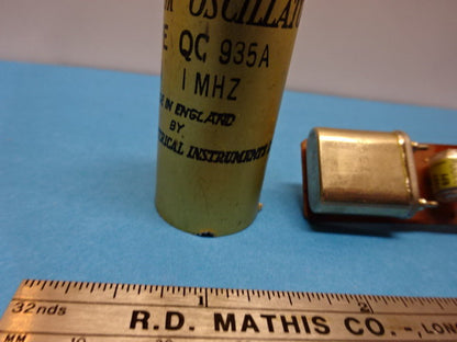 Vintage Quartz Resonator Salford England Frequency Control 1 MHz