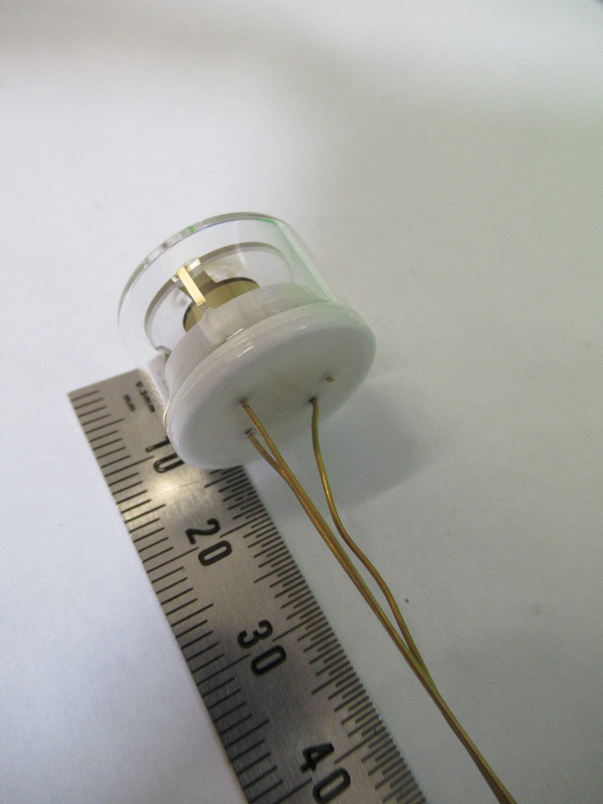 BENDIX QUARTZ FREQUENCY CONTROL RESONATOR GLASS PACKAGED AS PICTURED &Z5-A-14