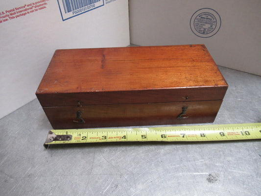 ANTIQUE WOOD CONTAINER EMPTY VERY OLD UK SCOPE  MICROSCOPE PART AS PICTURED TA-5
