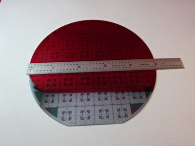COLLECTABLE SEMICONDUCTOR WAFER SILICON WITH COMPONENTS NICE AS IS #83-A-20