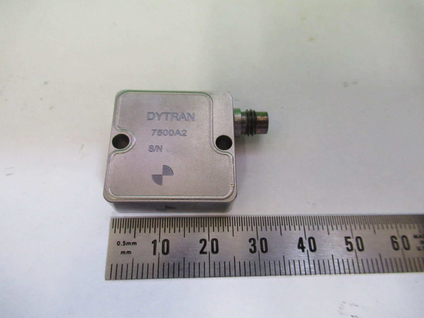 DYTRAN 7500A2 sense 400 mV/g ACCELEROMETER VIBRATION SENSOR AS PICTURED V3-A-72