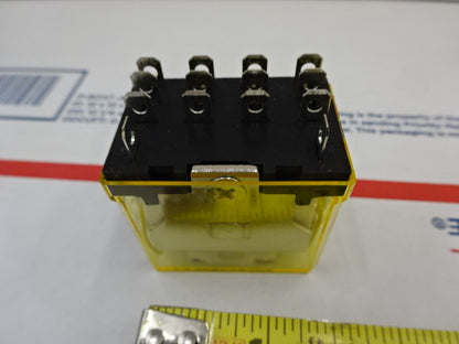 IDEC RELAY RH4B-UL ELECTRONIC CONTROL AS IS &X8-FW-03